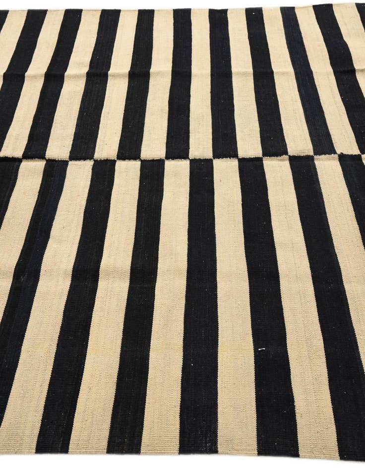 Detail image of  5' 3 x 5' 3  Hand Woven Kilim Modern Wool Square Rug