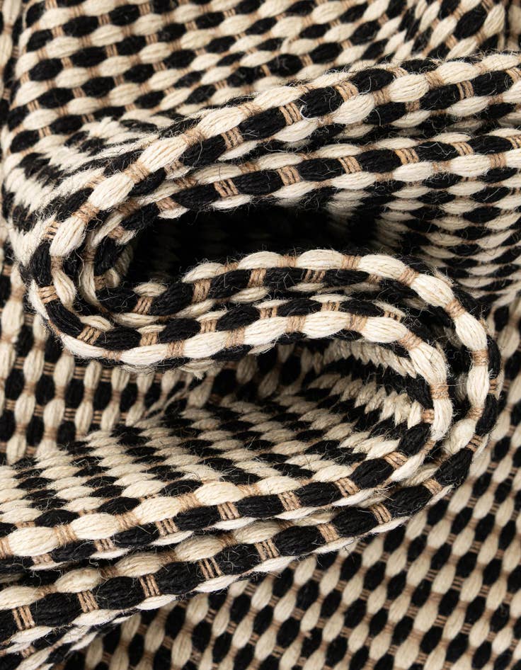 Detail image of  7' 10 x 7' 10  Hand Woven Laurel Handwoven Jute Square Rug