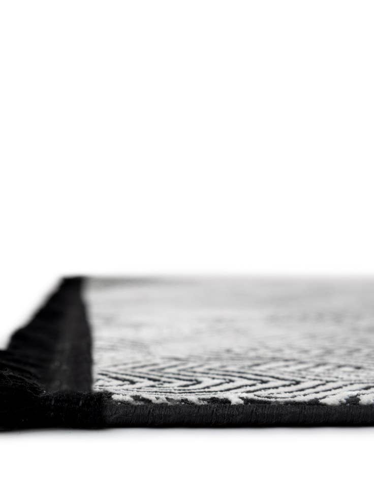 Detail image of  10' x 10' Milano Square Rug