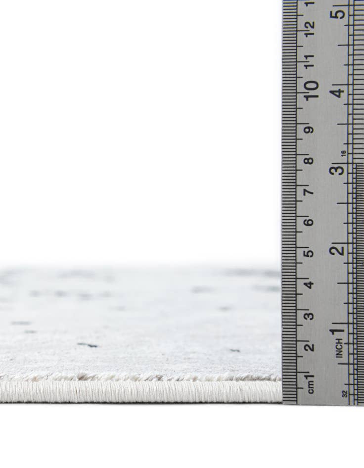 Detail image of  7' 10 x 7' 10 Milano Square Rug