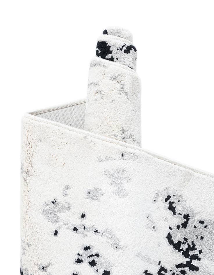 Detail image of  7' 10 x 7' 10 Milano Square Rug