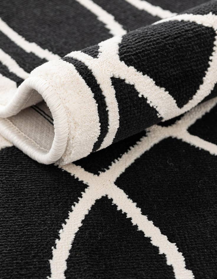 Detail image of  9' 10 x 9' 10 Milano Square Rug