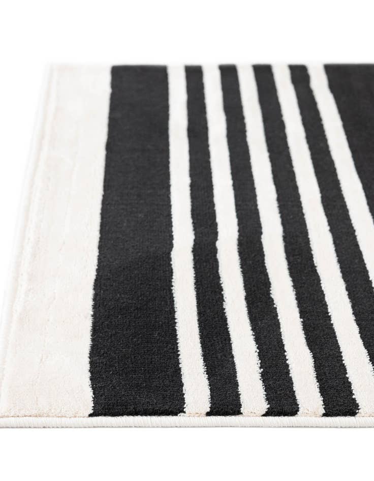 Detail image of  9' 10 x 9' 10 Milano Square Rug