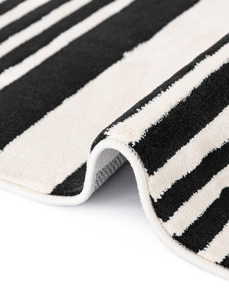 Detail image of  9' 10 x 9' 10 Milano Square Rug