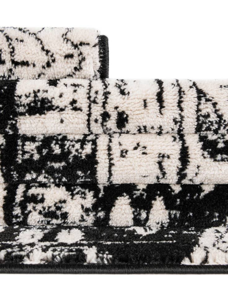 Detail image of  4' x 4' Oregon Square Rug