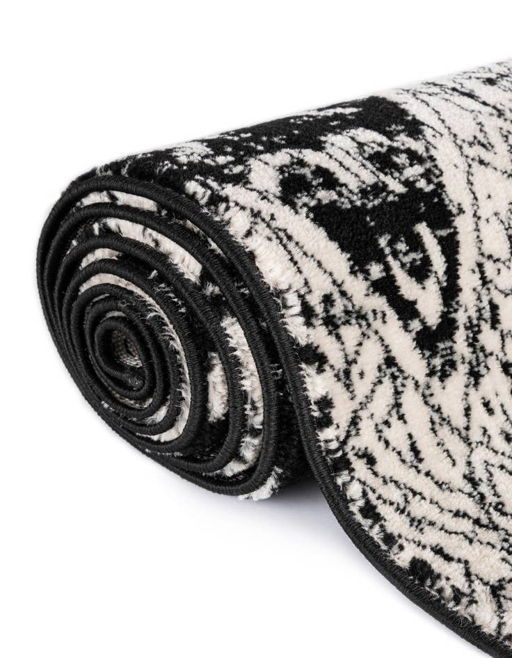 Detail image of  7' 10 x 7' 10 Oregon Square Rug