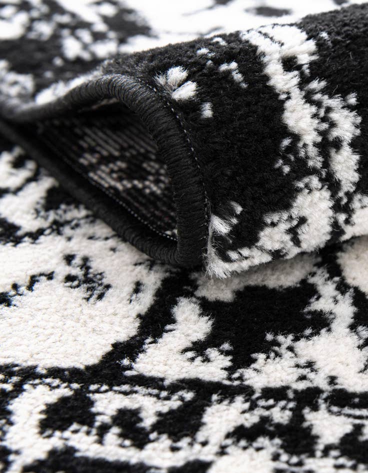 Detail image of  4' x 4' Oregon Square Rug