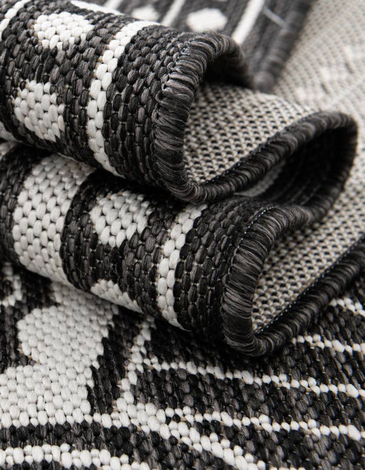 Detail image of  13' x 13'  Washable Traditional Indoor / Outdoor Square Rug