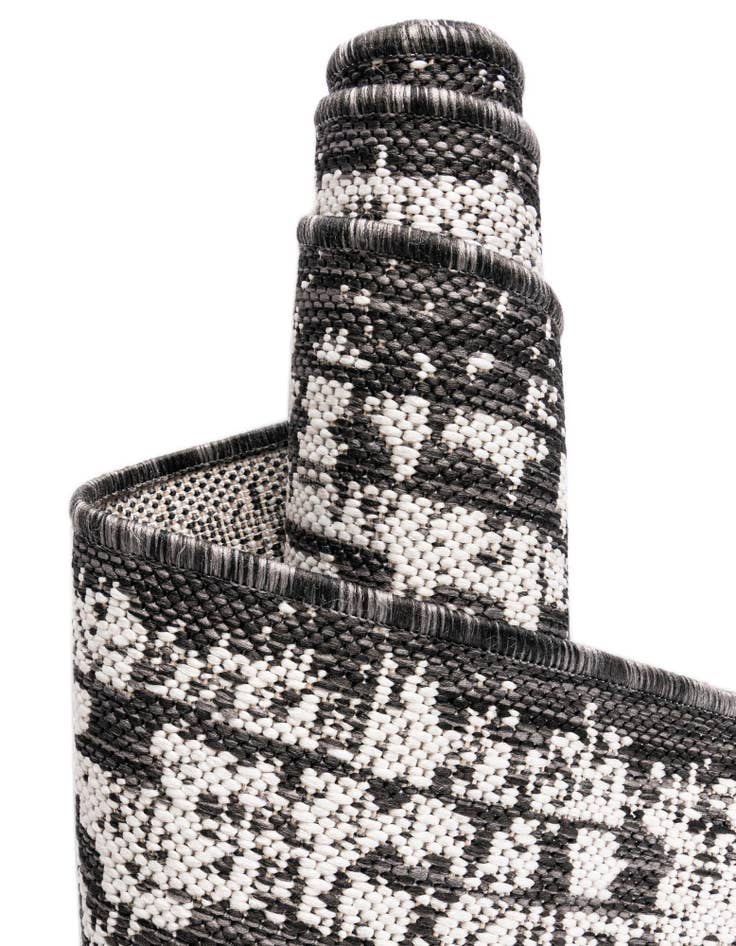 Detail image of  10' x 10'  Washable Traditional Indoor / Outdoor Square Rug