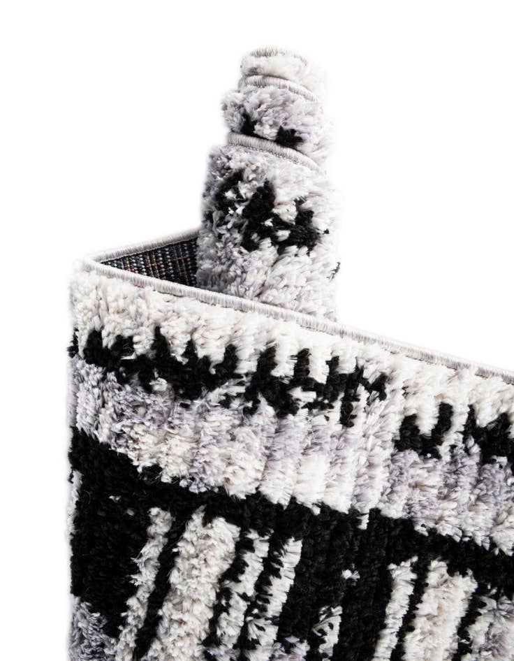 Detail image of  7' 10 x 7' 10 Tagine Square Rug