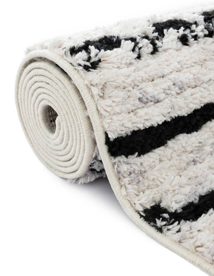 Detail image of  7' 10 x 7' 10 Tagine Square Rug