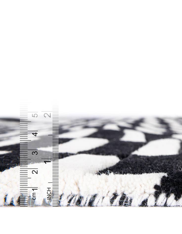 Detail image of  7' 10 x 7' 10 Vortex Wool Square Rug