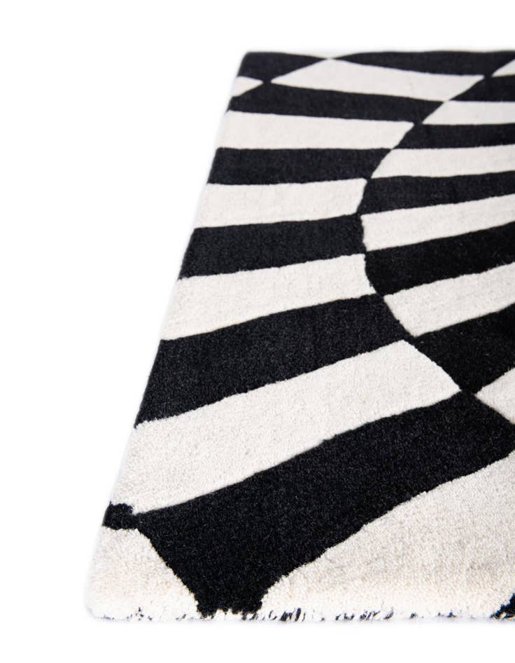 Detail image of  7' 10 x 7' 10 Vortex Wool Square Rug