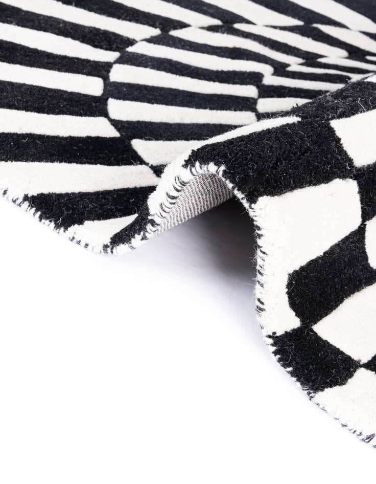 Detail image of  7' 10 x 7' 10 Vortex Wool Square Rug