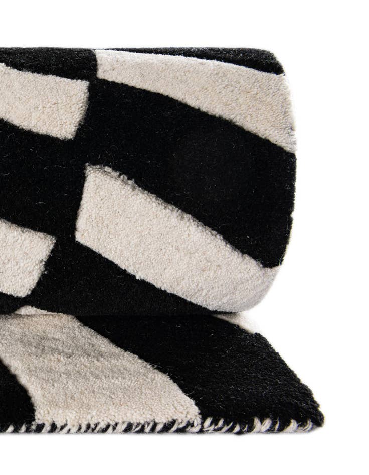 Detail image of  7' 10 x 7' 10 Vortex Wool Square Rug