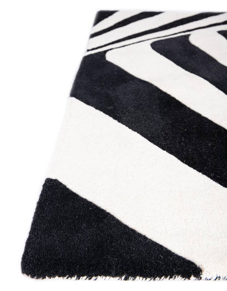 Detail image of  7' 10 x 7' 10 Vortex Wool Square Rug