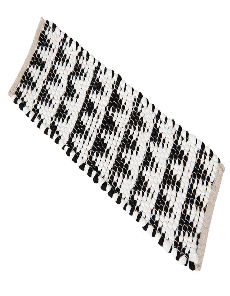 Detail image of  0' 9 x 2' 6  Hand Woven Chindi Jute Stair Rug