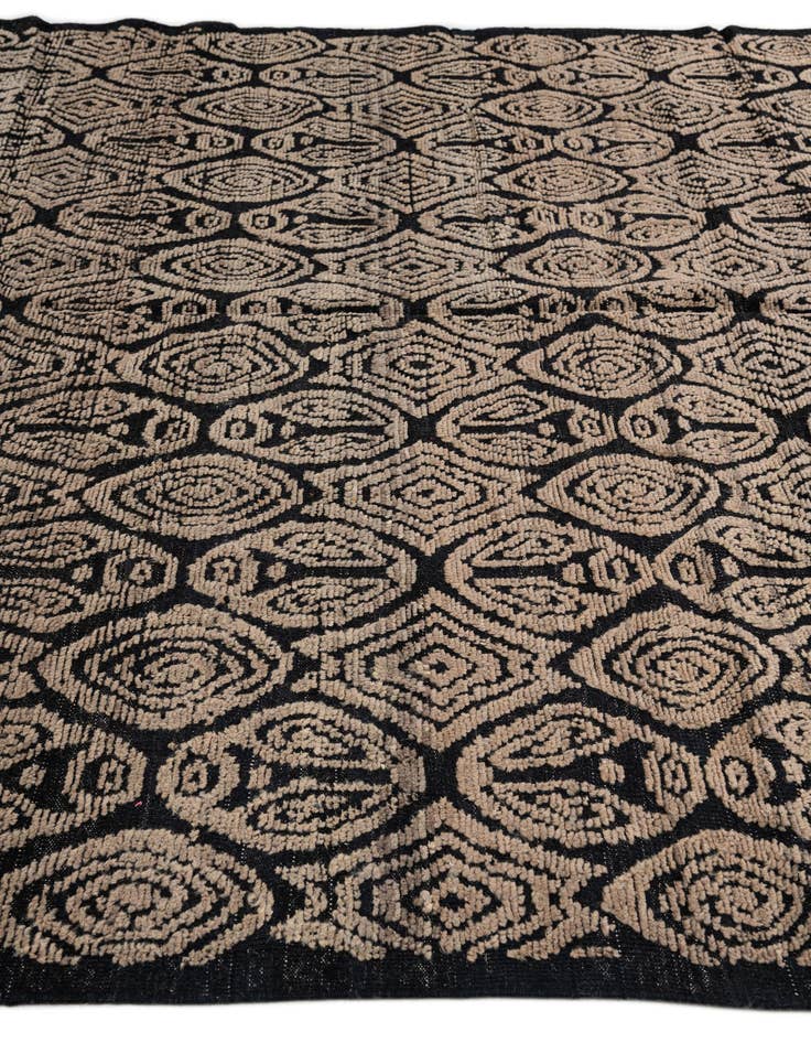 Detail image of  9' x 12' 5  Hand Knotted Darya Wool Rug