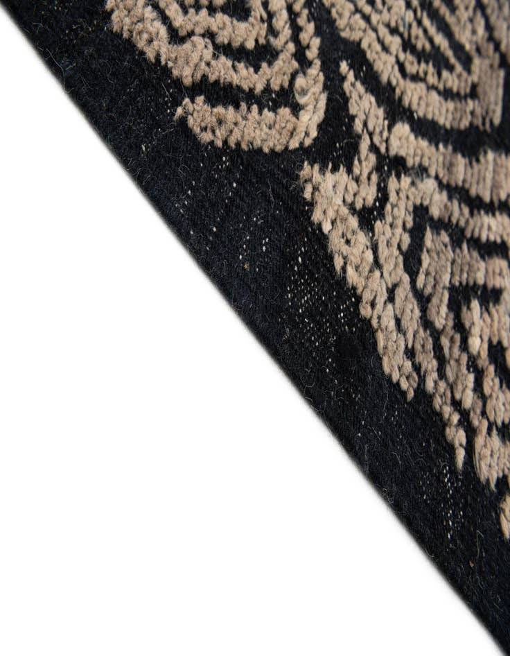 Detail image of  9' x 12' 5  Hand Knotted Darya Wool Rug