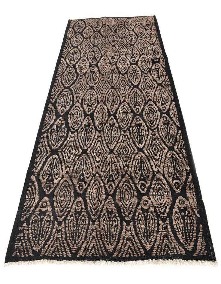 Detail image of  6' 6 x 9' 8  Hand Knotted Darya Wool Rug