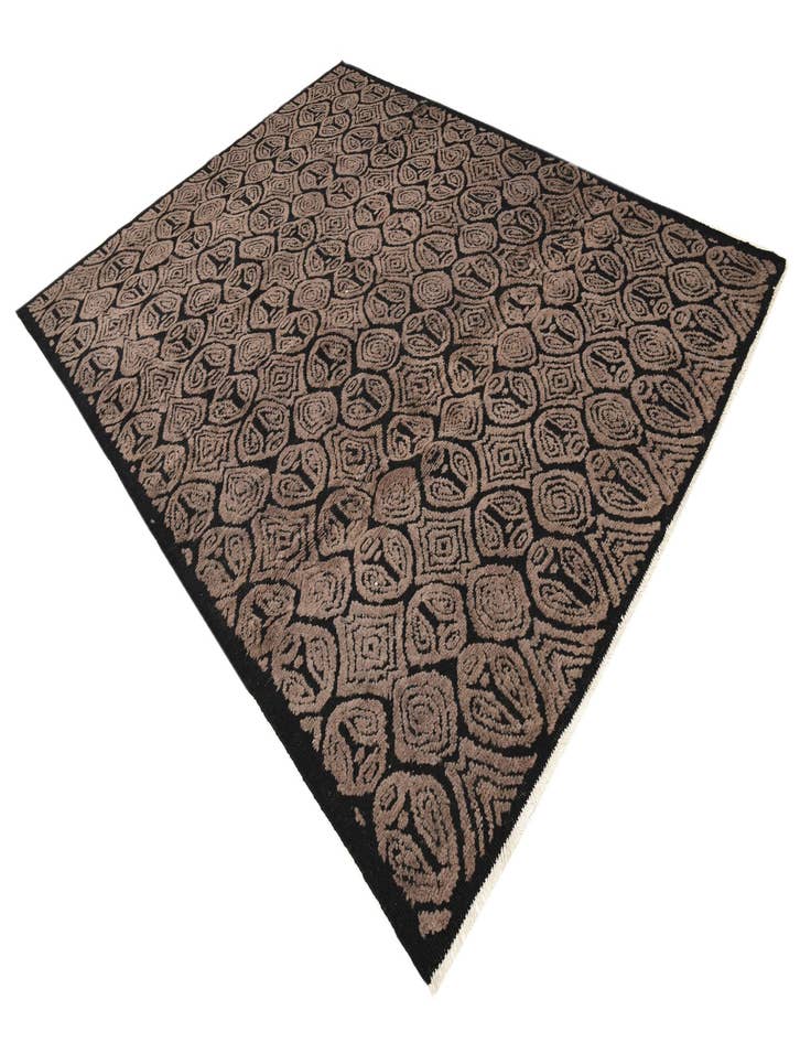 Detail image of  8' 4 x 11'  Hand Knotted Darya Wool Rug