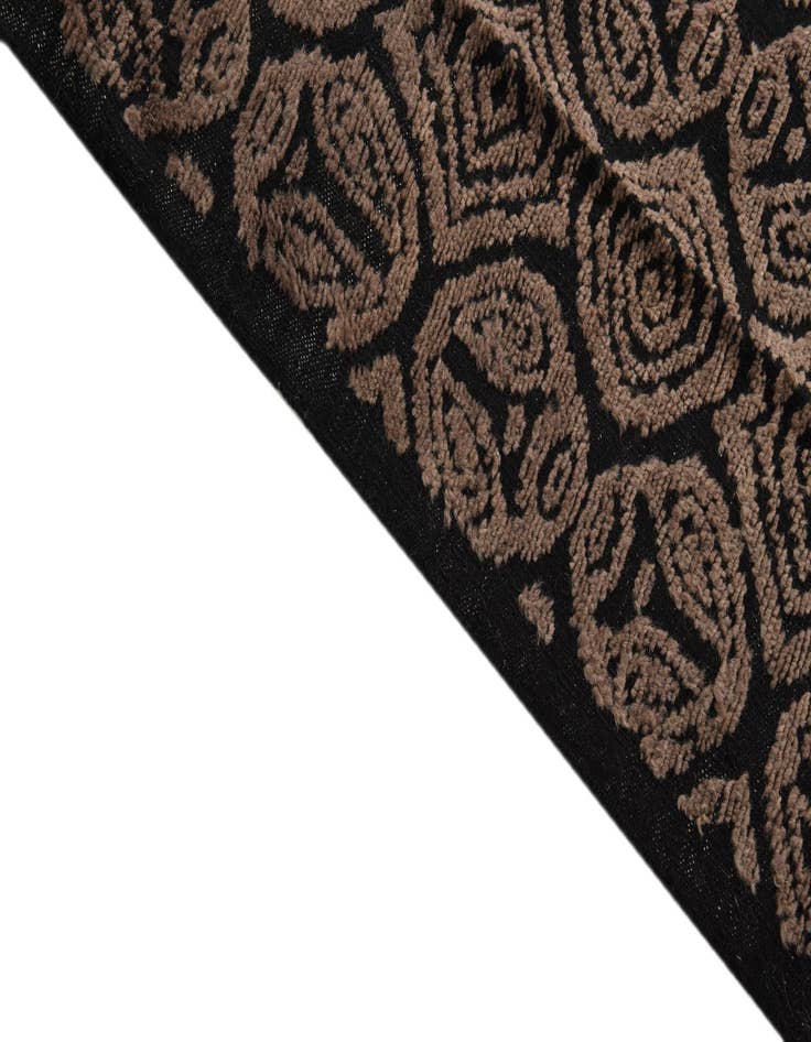 Detail image of  8' 4 x 11'  Hand Knotted Darya Wool Rug