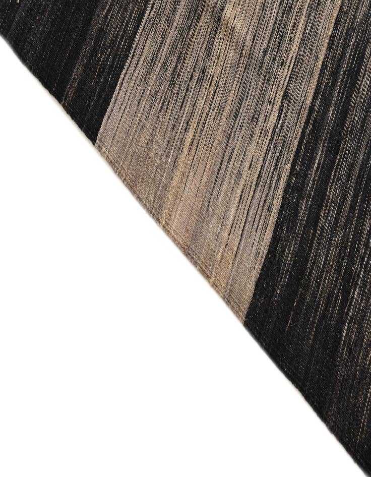 Detail image of  8' 4 x 9' 9  Hand Woven Kilim Modern Wool Rug