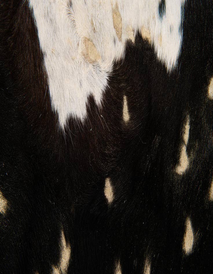 Detail image of  6' 9 x 6' 10 Cowhide Leather Freeform Rug