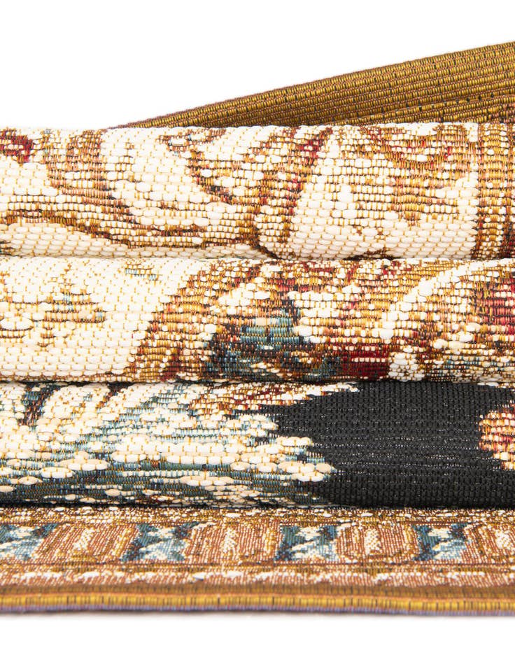 Detail image of  4' x 4'  Washable Traditional Indoor / Outdoor Round Rug