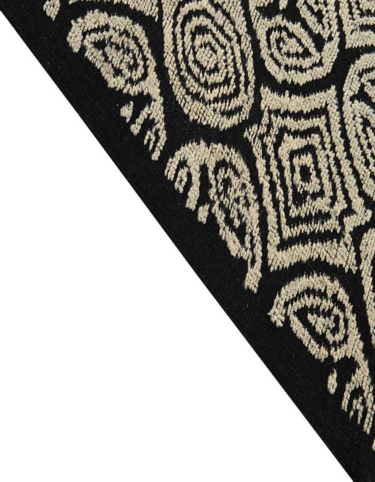 Detail image of  8' 6 x 10' 5  Hand Knotted Darya Wool Rug