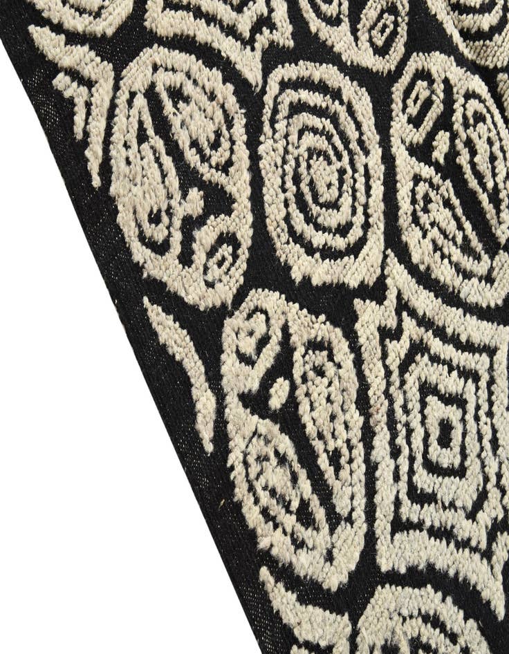 Detail image of  8' 7 x 10' 4  Hand Knotted Darya Wool Rug