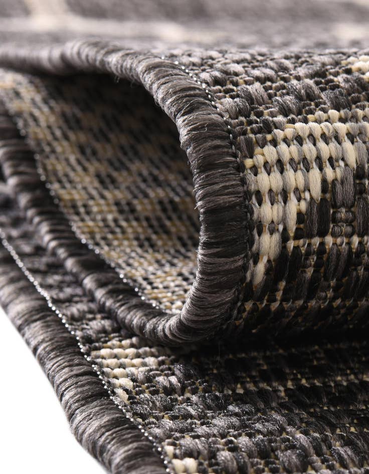 Detail image of  2' 7 x 4'  Washable Lattice Indoor / Outdoor Hearth Rug