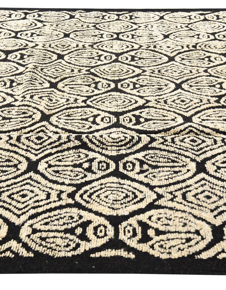Detail image of  9' 5 x 12' 6  Hand Knotted Darya Wool Rug