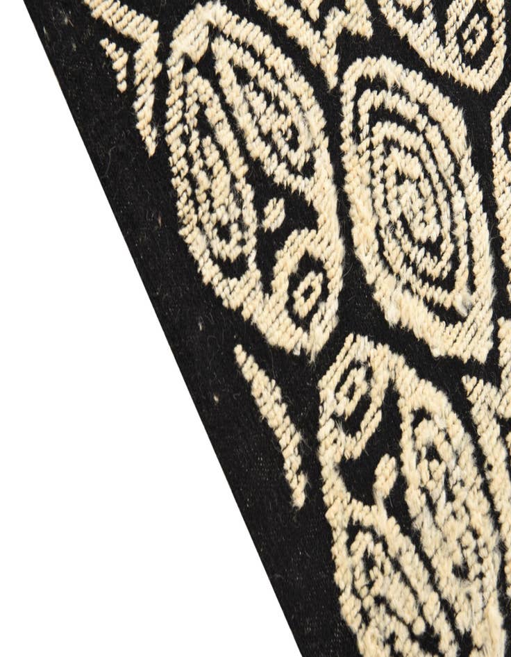 Detail image of  9' 5 x 12' 6  Hand Knotted Darya Wool Rug