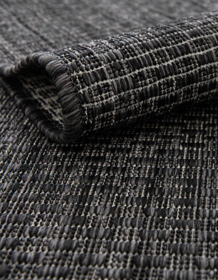 Detail image of  5' 3 x 8'  Washable Solid Indoor / Outdoor Oval Rug