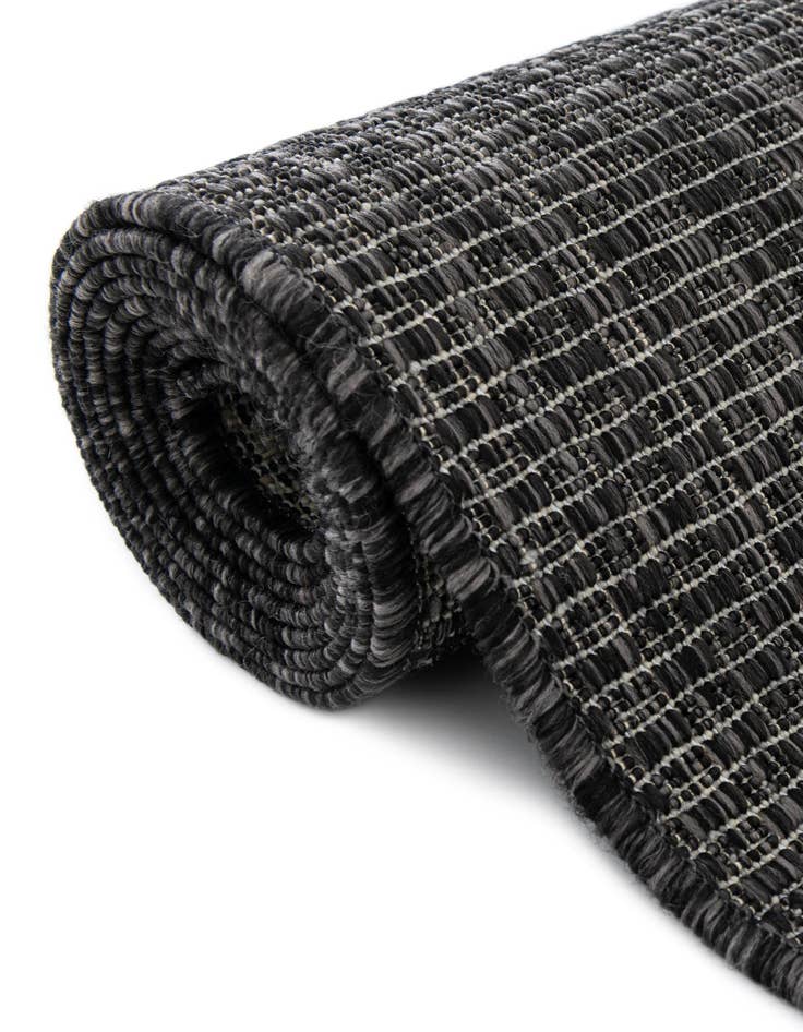 Detail image of  5' 3 x 8'  Washable Solid Indoor / Outdoor Oval Rug