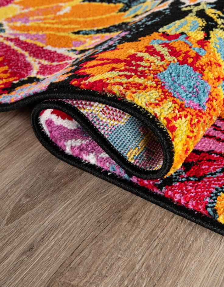 Detail image of  8' x 10' Tuscany Oval Rug