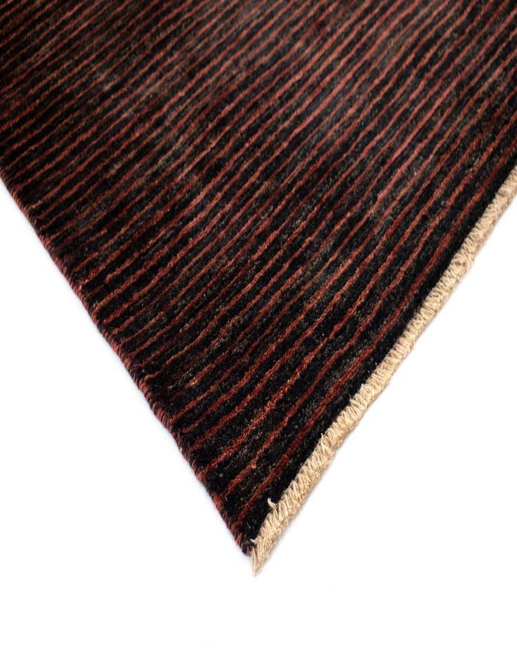 Detail image of  4' x 5' 10 Aatish Wool Rug