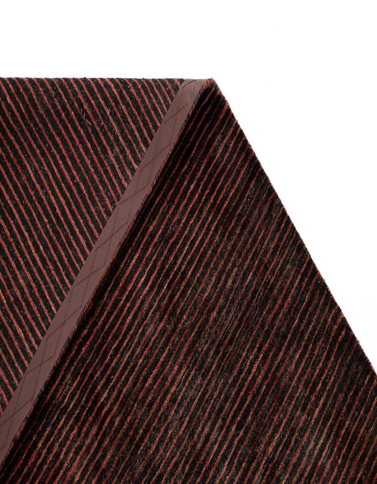 Detail image of  4' x 5' 10 Aatish Wool Rug