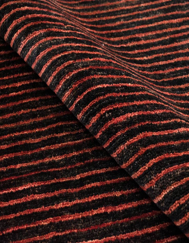 Detail image of  4' x 5' 10 Aatish Wool Rug