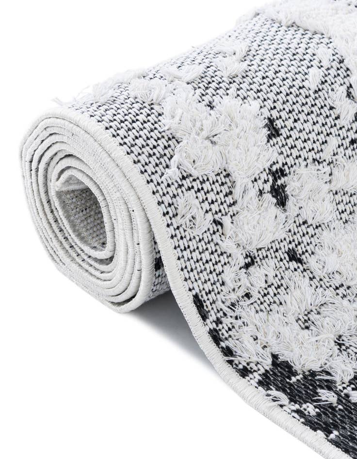 Detail image of  4' 5 x 6' Abbey Rug