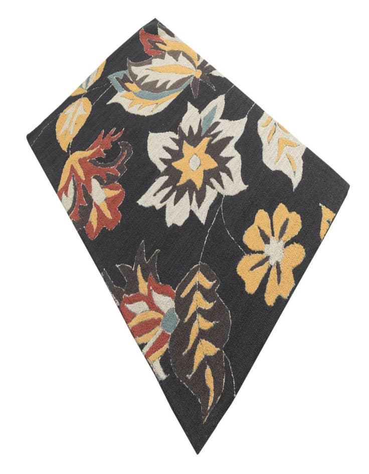 Detail image of  4' x 6' Agra Rug