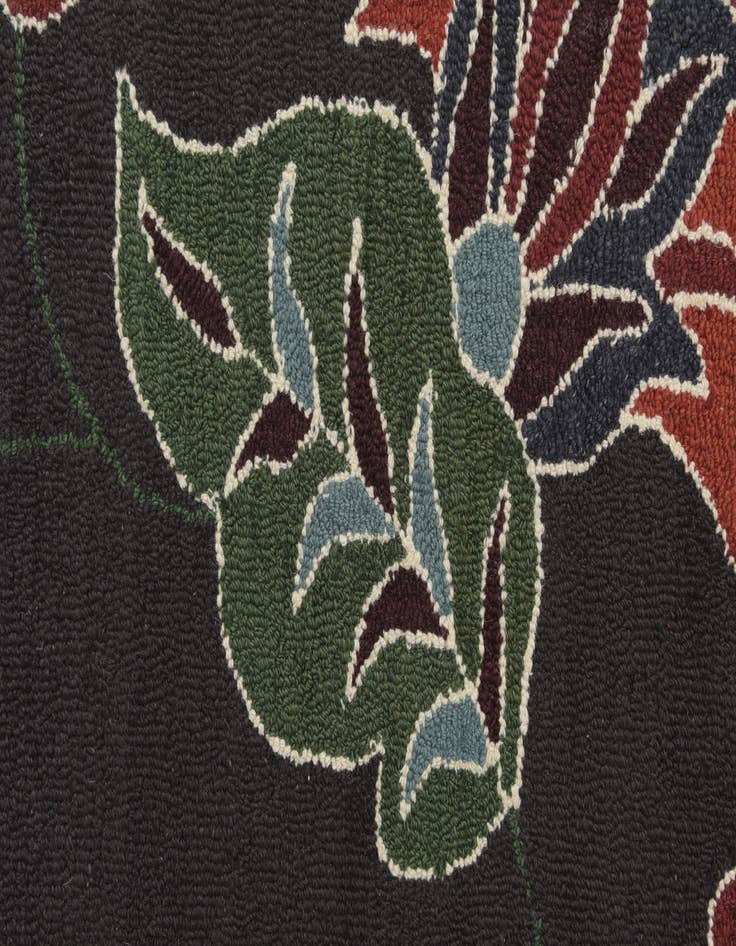 Detail image of  5' x 8' Agra Wool Rug