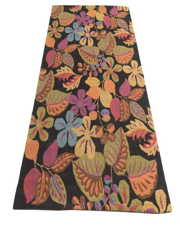 Detail image of  4' 10 x 7' 9 Agra Wool Rug