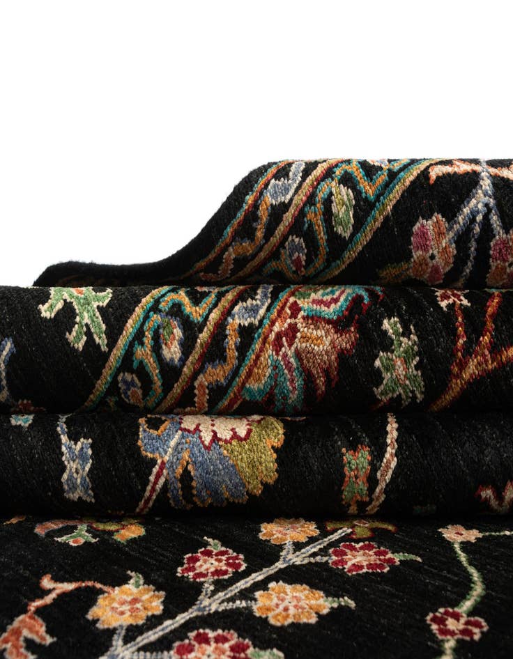 Detail image of  6' 11 x 9' 8 Ariana Ziegler Wool Rug