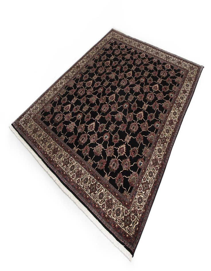 Detail image of  8' 4 x 10' 2 Bidjar fine Wool Rug