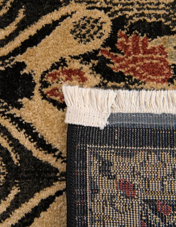 Detail image of  3' x 5' 3 Chelsea Rug
