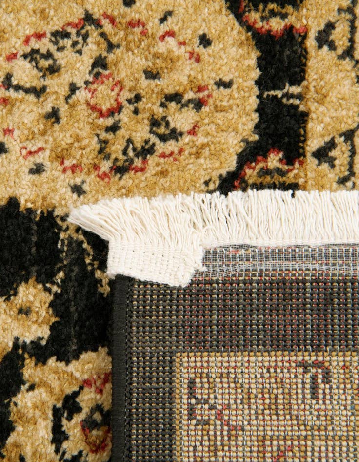 Detail image of  7' x 10' Chelsea Rug