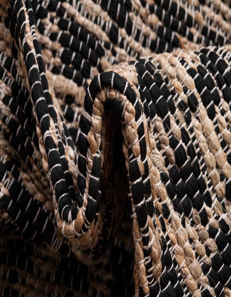 Detail image of  4' 1 x 6' 1  Hand Woven Chindi Jute Rug
