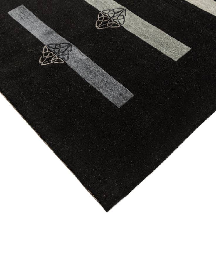 Detail image of  5' 7 x 7' 10 Cosmo Rug